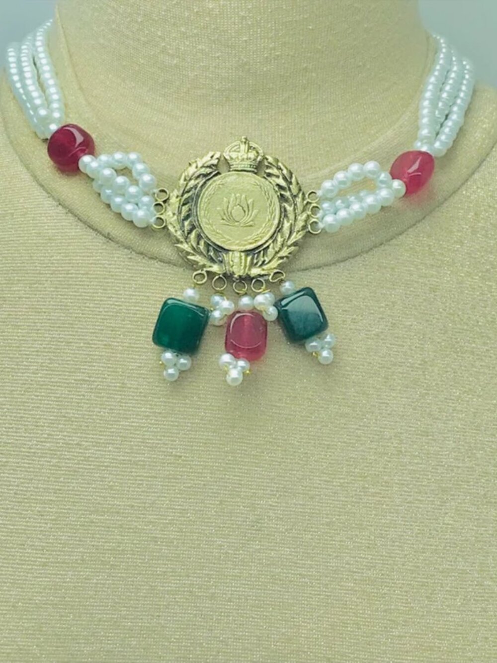 Pearls Beaded Kuchi Jewelry Set: Choker, Ring & Earrings